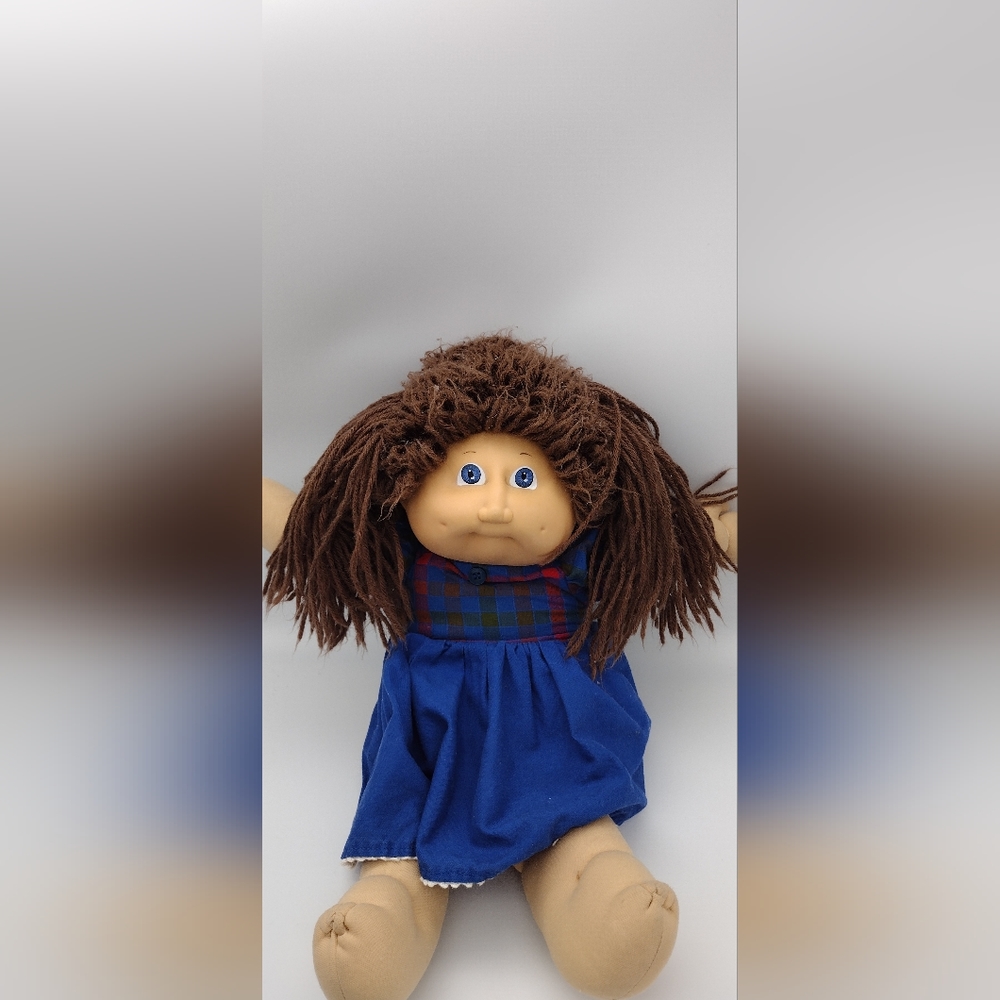 Vintage Cabbage Patch Doll by Coleco Industries Inc - Picture 7 of 7